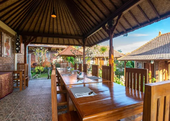 The Garuda Villa&restaurant Villa *